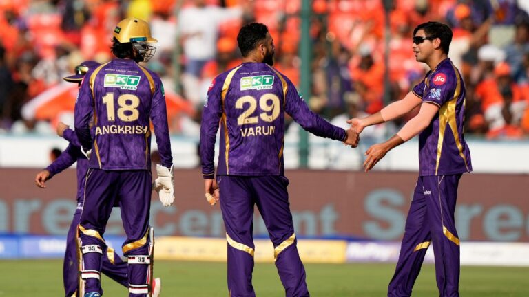KKR vs GT IPL 2026: क्या वरुण चक्रवर्ती की होगी वापसी? जानिए कोलकाता नाइट राइडर्स की संभावित प्लेइंग इलेवन
