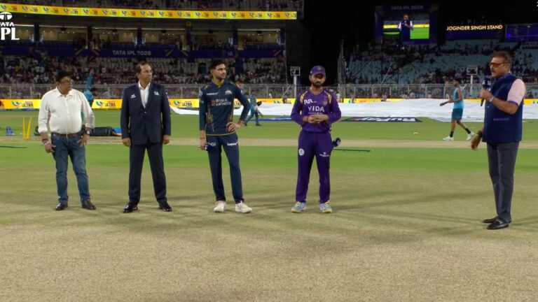 KKR बनाम GT: टॉस अपडेट, शुभमन गिल ने पहले गेंदबाजी चुनी, वरुण चक्रवर्ती की वापसी
