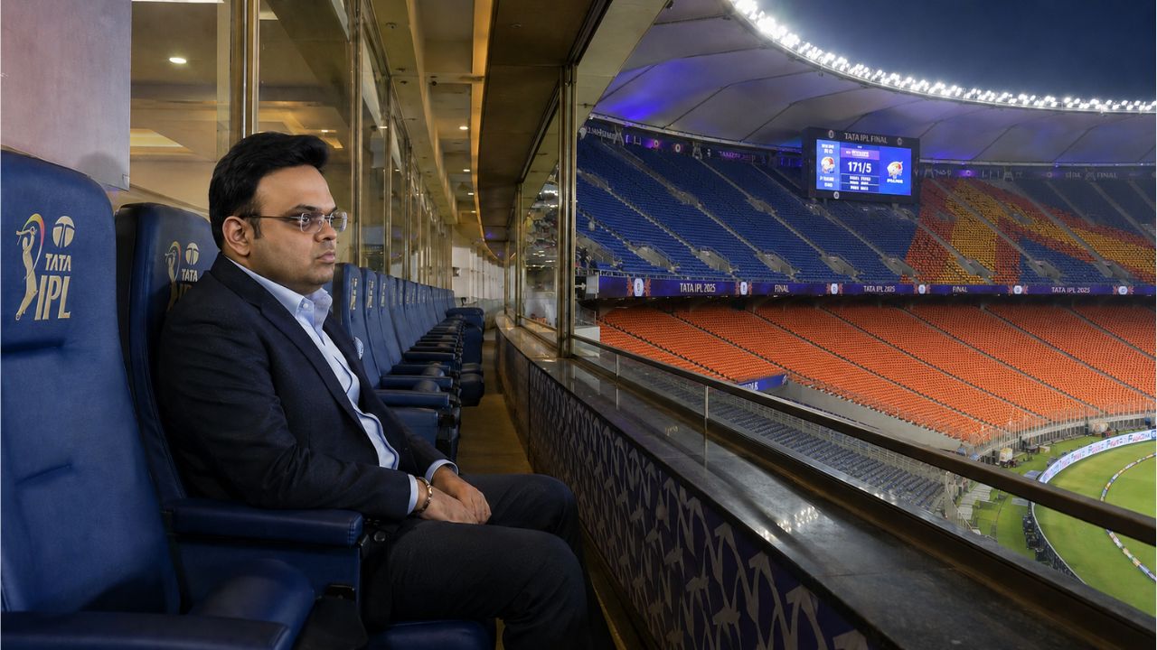 1779077492308 jay shah watching ipl final alone in narendra modi stadium
