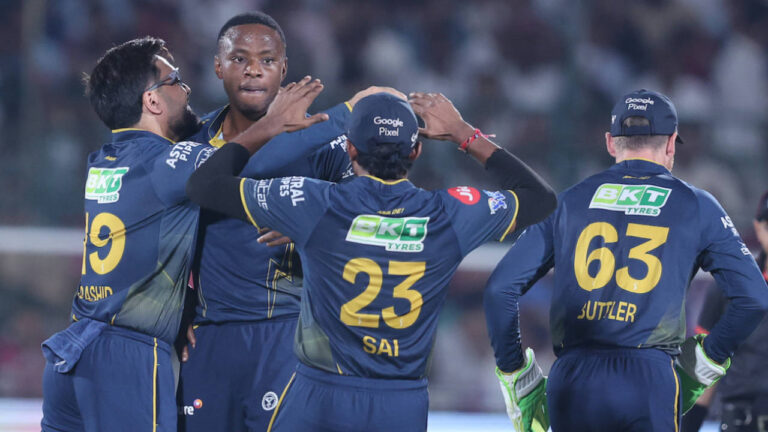 IPL 2026: प्लेऑफ की दहलीज पर गुजरात टाइटंस, कोलकाता नाइट राइडर्स के लिए करो या मरो का मुकाबला