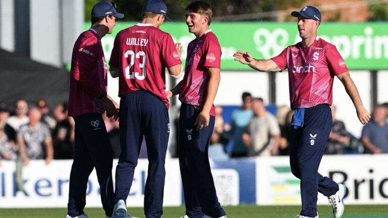Sales sails past Gloucestershire with career-best haul – वाइटलिटी ब्लास्ट: जेम्स सेल्स के करियर-सर्वश्रेष्ठ प्रदर्शन से नॉर्थम्पटनशायर की शानदार जीत