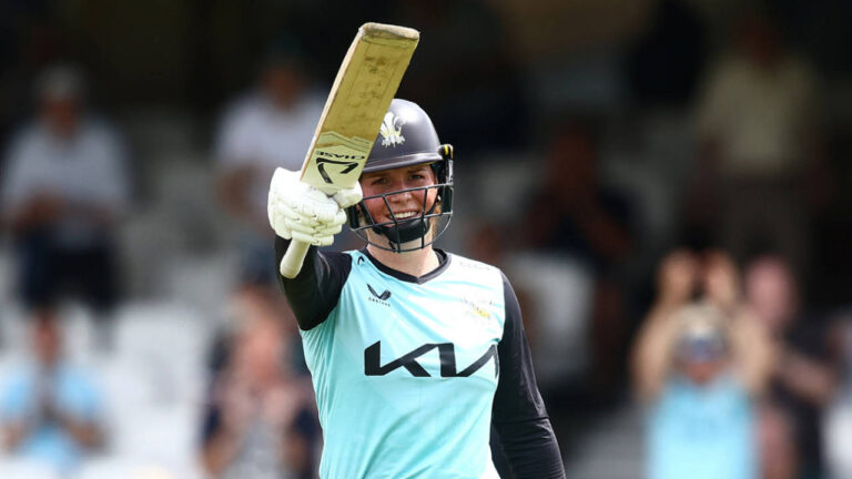 Jemima Spence fifty leads Surrey to victory in Vitality Blast